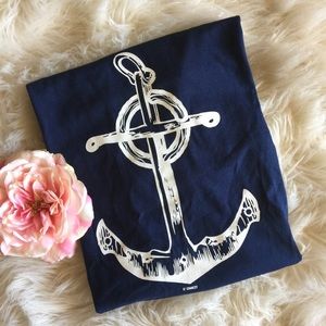 Navy anchor t-shirt NWOT
